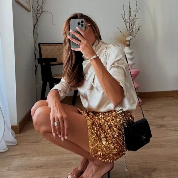 Zara Gold Sequin Mini Skirt Medium NWT $70 - Picture 2 of 8